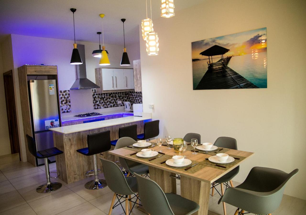 Luxury 2 Bedroom Apartment With Pool - Close To Flic-En-Flac Beach Eksteriør bilde